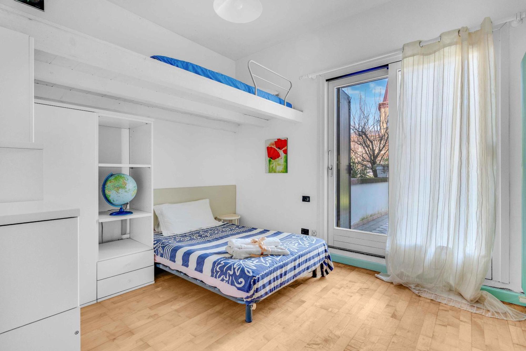 Ampia Dimora A Salo Con Parcheggio E Giardino Apartment Екстериор снимка