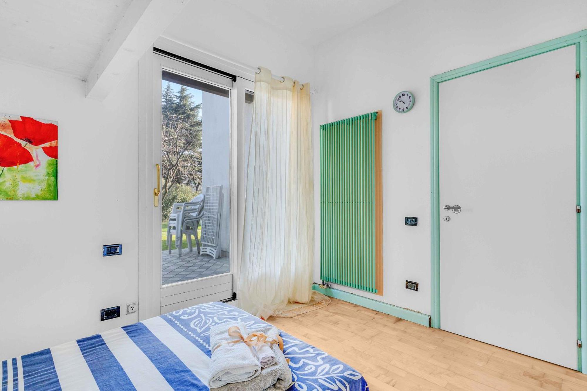 Ampia Dimora A Salo Con Parcheggio E Giardino Apartment Екстериор снимка