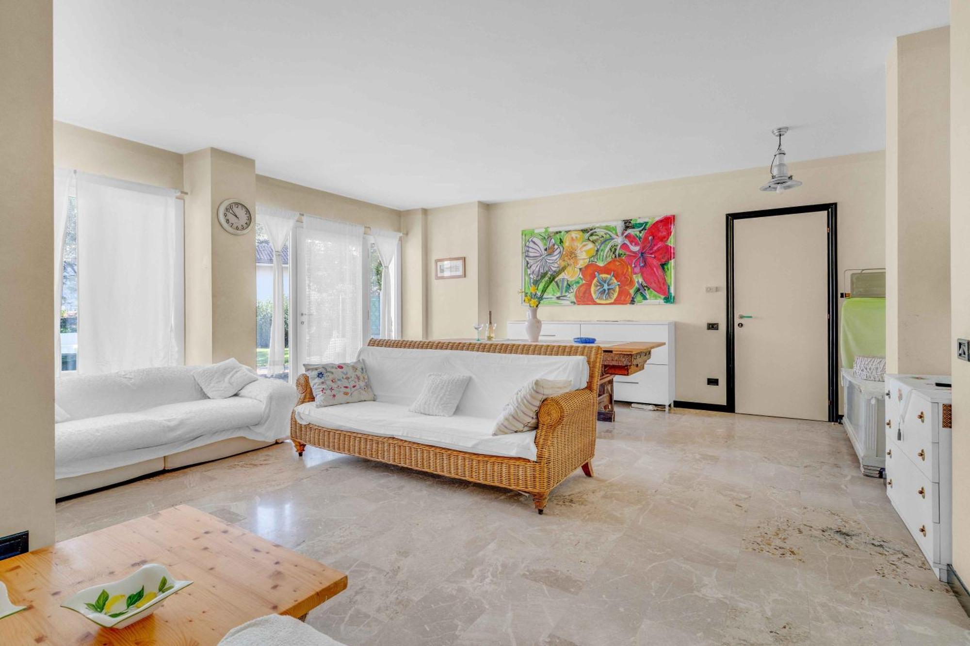 Ampia Dimora A Salo Con Parcheggio E Giardino Apartment Екстериор снимка