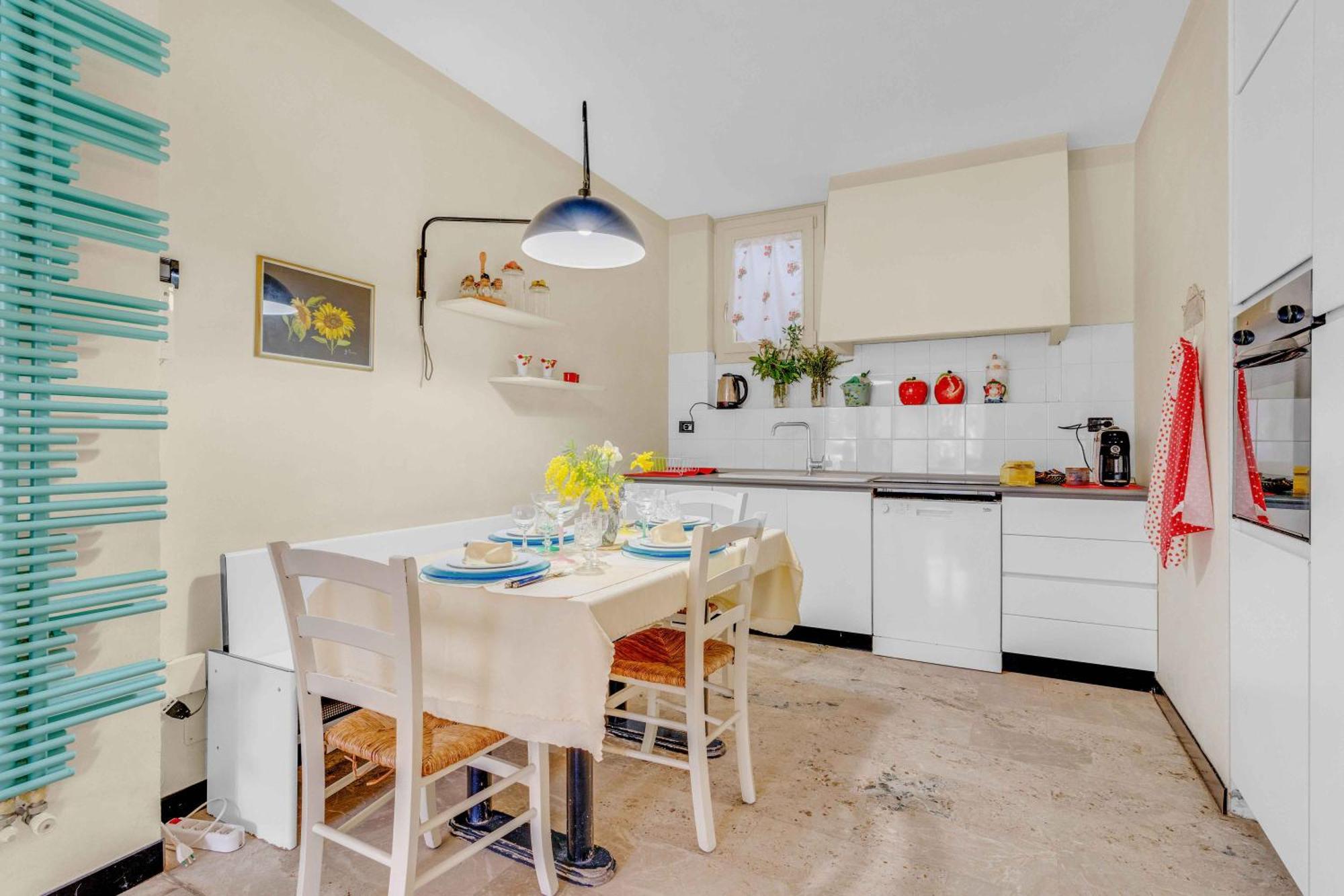 Ampia Dimora A Salo Con Parcheggio E Giardino Apartment Екстериор снимка